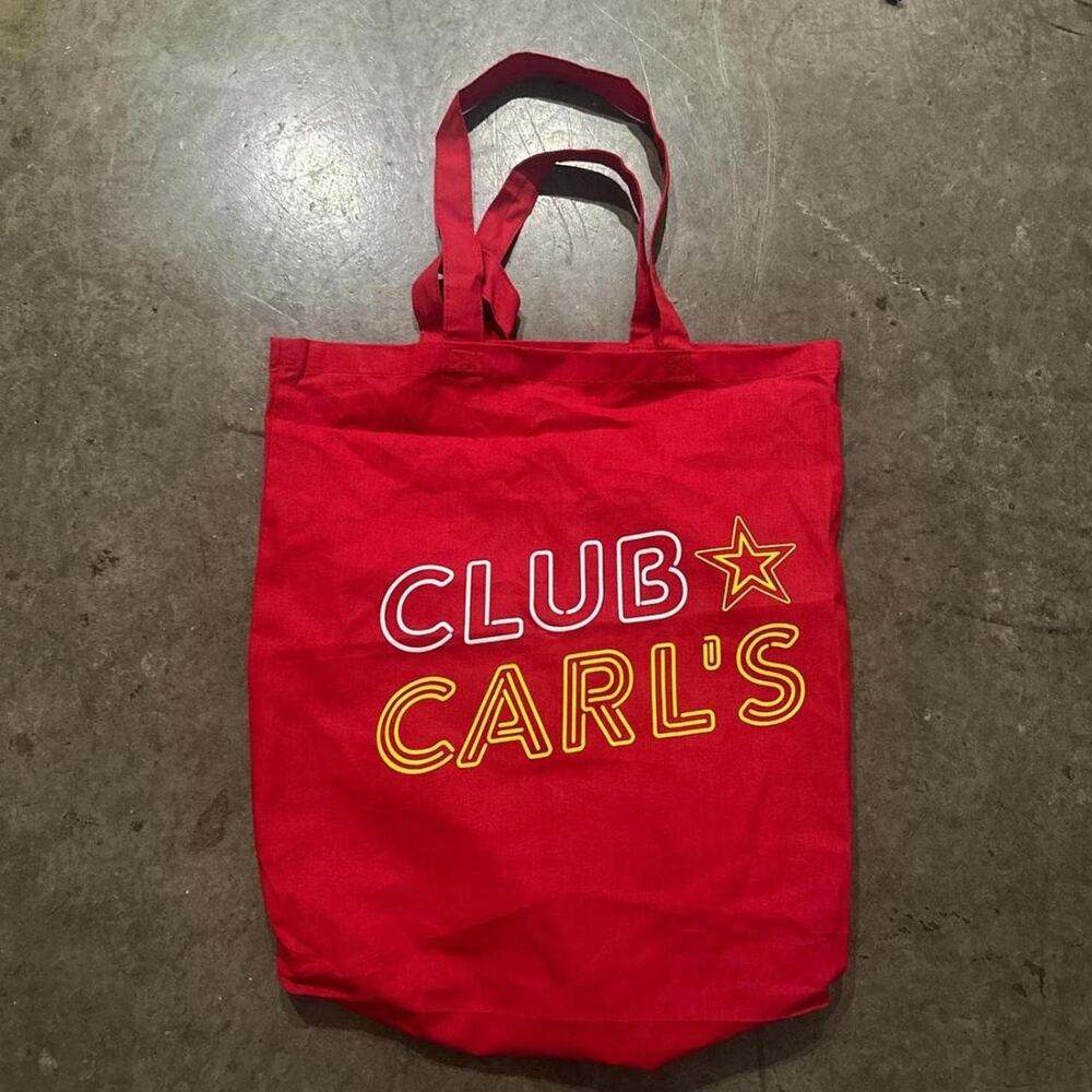 Red and yellow club carls